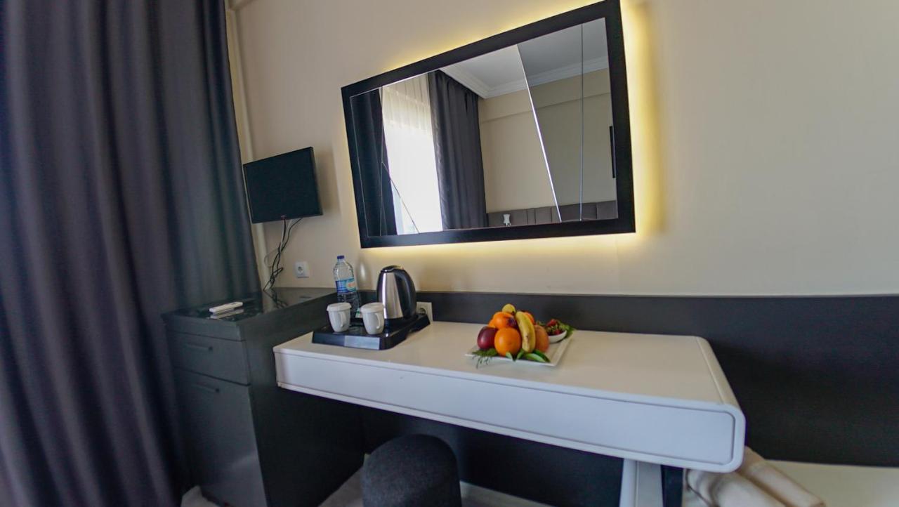 Clover Magic Seagate Belek Hotell Antalya Exteriör bild